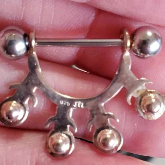 International Connection Body Jewelry Nipple Sheilds  NWOT - Picture 5 of 9